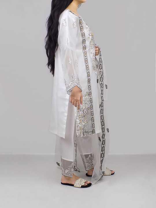 Organza%20white%203%20Pieces%20Embroidered%20Stitch%20Ladies%20Suit%20Ready%20to%20Wear%20for%20Girls%20and%20Women%20-%20Image%2010