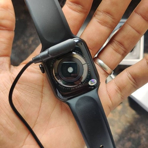 Magnetic%20Charging%20Cable%20for%20W26/W26+%20Smart%20Watch%20-%20100cm%20USB%20Cable%20with%20Magnetic%20Suction%20-%20Image%202