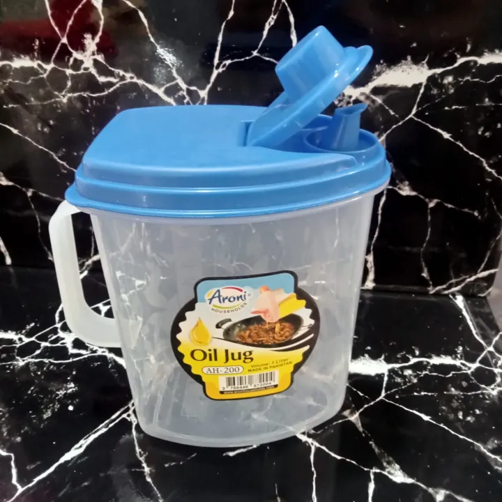 1%20Litre%20High%20Quality%20Plastic%20Cooking%20Oil%20Jug%20For%20Kitchen%20Cooking%20Essential%20/%201%20Liter)%201000%20ML%20Cooking%20Oil%20Jug%20with%20Lid%20&%20Handle%20Water%20Jug,%20Milk%20Jug,%20Liquid%20Container%20For%20Kitchen%20Long%20Life%20Useable%20A%20Grade%20Material%20-%20Image%204