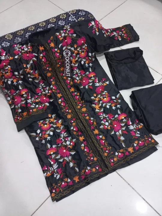 Stylish%20Heavy%20Embroided%20Gown%20With%20Inner%20And%20Trouser%20-%20Party%20Wear%20Dress%20-%203%20Peice%20Dress%20For%20Women%20and%20Girls%20-%20Embroidered%20Designer%20Gown%20Suit%20-%20Image%205