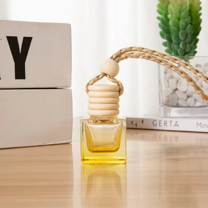 Car%20Hanging%20Perfume%20/%20Car%20Perfume%20Diffuser%20(%20Best%20Fragrances%20)%20-%20Image%205