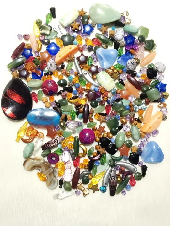 Mix%20Beads%20-%20100g%20Mixed%20Sizes,%20Shapes,%20and%20Colors%20for%20DIY%20Crafting%20and%20Jewelry%20-%20Image%206