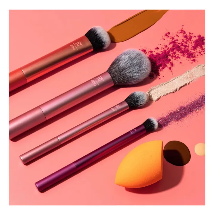 Everyday%20Essentials%20Makeup%20Brush%20&%20Sponge%20Set/makeup%20brushes/%20affordable%20-%20Image%202