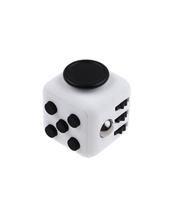 Fidget%20Cube%20-%20Black%20&%20White%20-%20Image%202