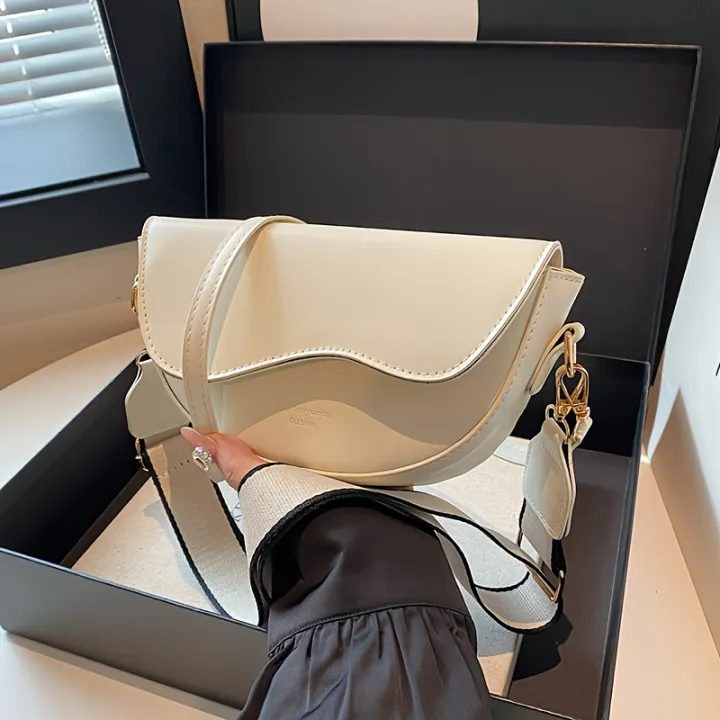 New%20Design%20Ladies%20Handbags%20With%20Long%20Shoulders%20&%20Stylish%20Designs%202025%20Ladies%20Hand%20Bags%20for%20Girls,%20Casual%20Women%20PU%20Leather_%20Bag%20Stylish%20Hand%20Bag%20For%20Girls,%20Fashionable%20Large%20Capacity%20Crossbody%20&%20Shoulder%20Bags,%20Women%20Purse%20Handbag%20&%20Ladies%20Bags%20For%20Gifts%20-%20Image%206