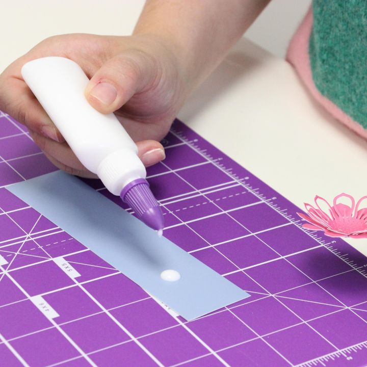 1%20Piece%20-%2060%20Gram%20%20Multipurpose%20White%20Craft%20Glue%20-%20Thick%20Liquid%20Paste%20Glue%20-%20Image%205