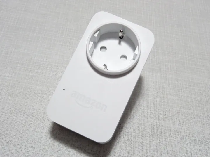 USED%20Amazon%20Smart%20AC%20Plug%20HD34BX%202300W%20%7C%20Wi-Fi%20Enabled%20Smart%20Power%20Socket%20with%20Voice%20Control%20-%20Image%203
