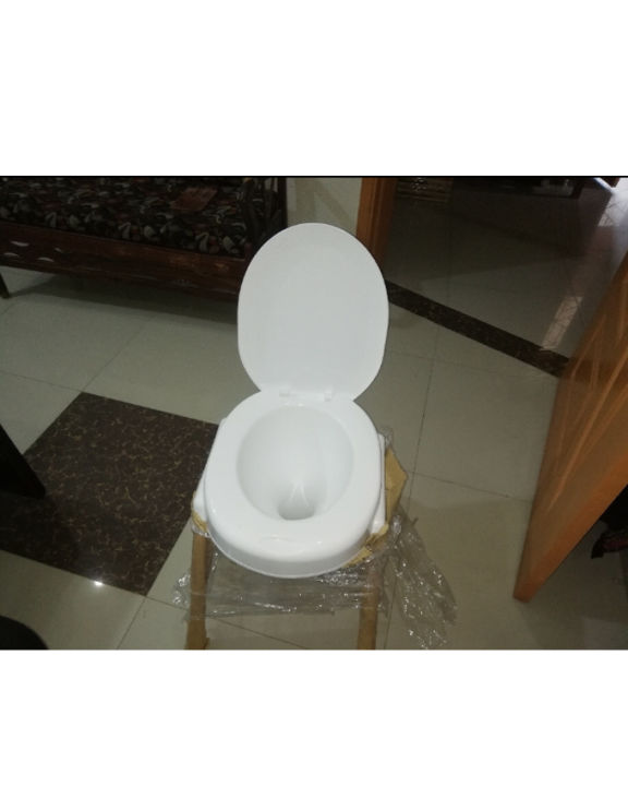 Commode%20Chair%20For%20Toilet%20in%20Very%20Strong%20Quality%20-%20Image%206