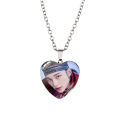 Cross-border jewelry Korean boy group stray kids heart shaped time gem peach heart pendant stray boy necklace. 