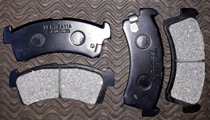 Suzuki%20EVERY%20Front%20Disc%20Brake%20Pads%20Set%20-%20Image%202