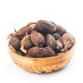 black cardamom bari elaichi moti elaichi. 