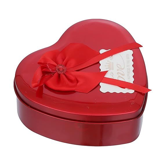 Heart%20Shaped%20Valentine's%20Day%20Gift%20Box%20with%20I%20Love%20You%20Message,%20White%20Teddy%20Bear,%20and%203%20Red%20Roses-%20Gift%20for%20Husband,%20Wife,%20Girlfriend,%20Boyfriend%20-%20Suitable%20for%20Teddy%20Day,%20Anniversary%20-%20Image%205