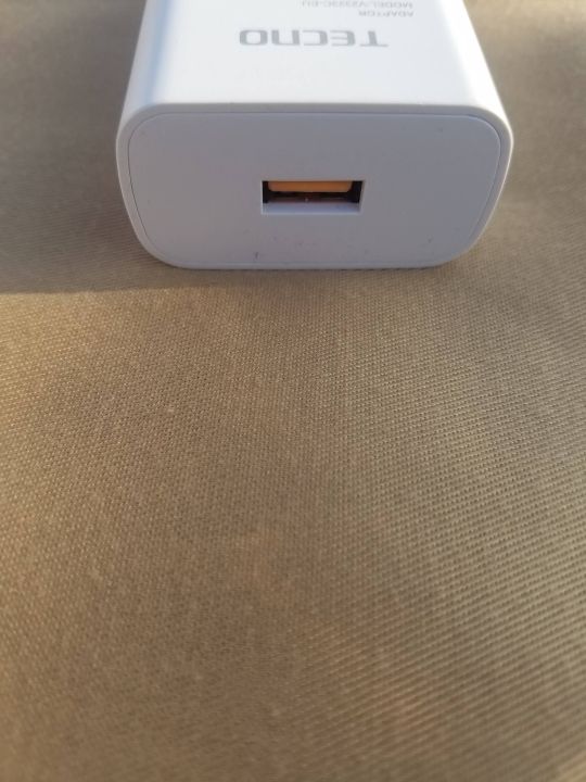 Tecno%20Fast%20Charger%20+%20Data%20Cable%203.0%20Fast%20Charging%20For%20Tecno%20and%20Android%20Mobile%20Phone%20-%20Image%205