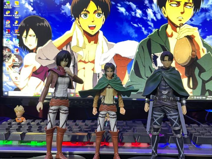 Attack%20on%20Titan%20Eren%20Jaeger%20Mikasa%20Levi%20Ackerman%20PVC%20Figure%20Model%20Anime%20Collection%20Toy%20Gift%20-%20Image%207