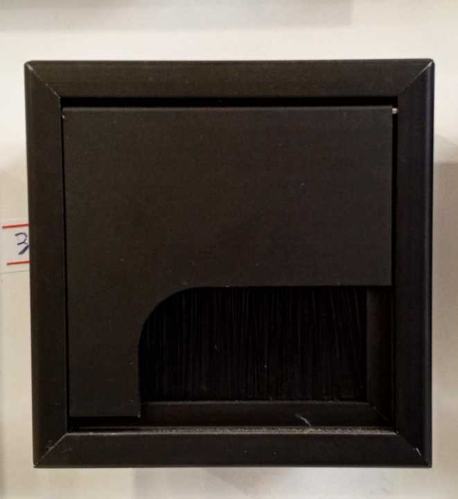 BTC-Imported%20Aluminium%20Wire%20Cap%20in%20Silver/Black%20Color%20-%20Image%207