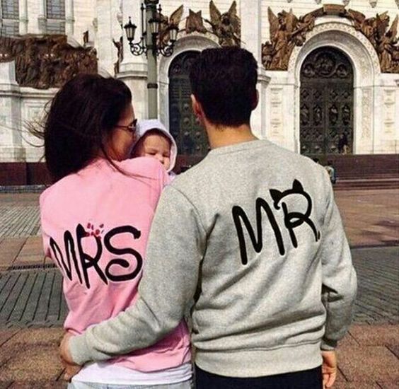 Mr.%20and%20Mrs.%20winter%20fleece%20Sweatshirts%20For%20Couple%20-%20Image%202