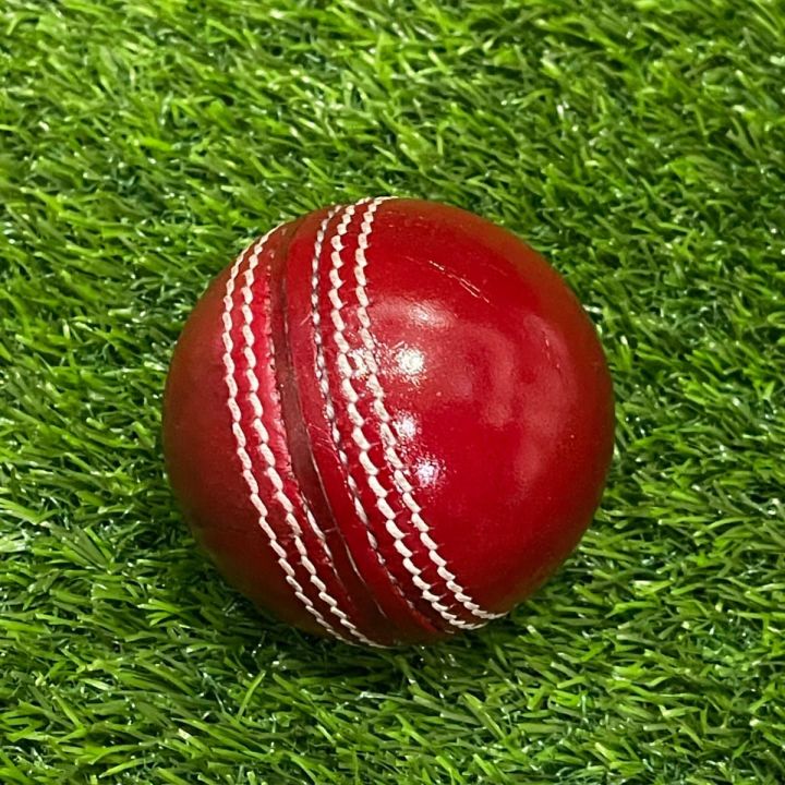 Hard%20Ball%2020%20Over%20+%201%20ball%20Cricket%20Ball%20-%20Red%20-%20Image%202