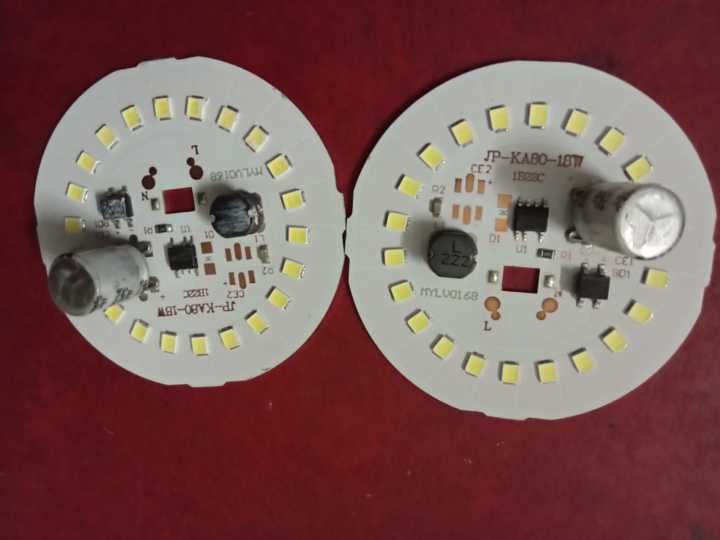 18w%20led%20bulb%20Chip%20with%20single%20capacitor%20direct%20Ac%20220v%20input-light%20colour%20white%20High%20quality%20-%20Image%204