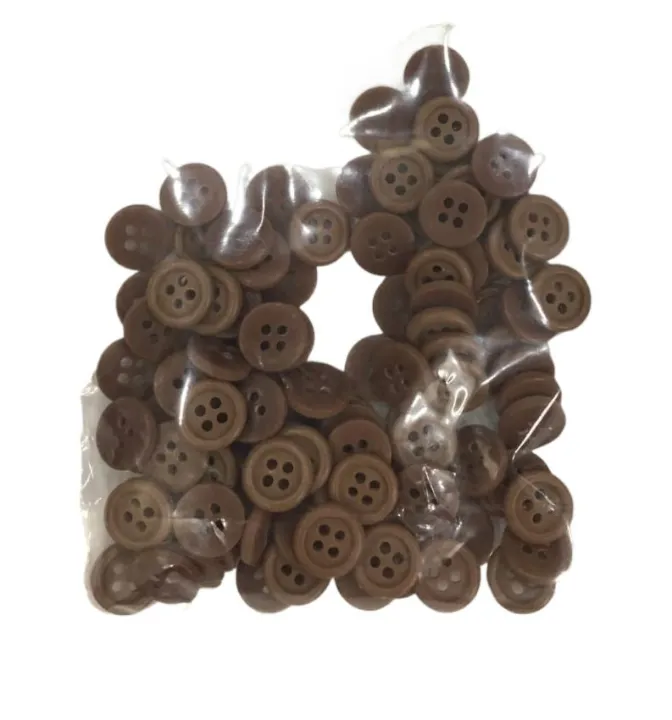 4-hole%20100-piece%20brown%20buttons%20pack%20-%20Image%202