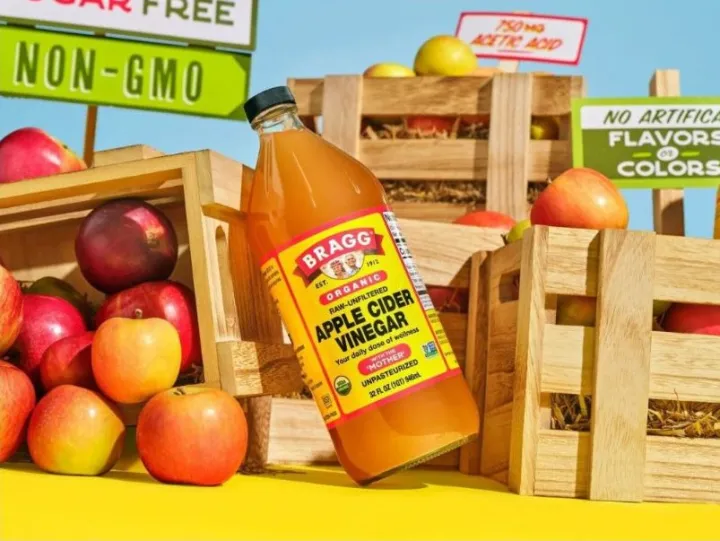 Bragg%20Organic%20Unfiltered%20Apple%20Cider%20Vinegar,%20Raw,%2016%20Ounce%20-%201%20Pack%20-%20Image%208