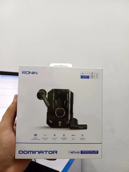 Ronin%20Dominator%20Earbuds%20R-7035%20Gaming%20Earbuds%E2%80%93%20Software%20Based%20Sound,%20Smart%20Touch%20Controls%20&%20Up%20to%2050H%20Playtime%20with%20ASAP%20Fast%20Charging,Ultra-Low%2050ms%20Latency%20(Silver,%20Black),%20%201%20Year%20Brand%20Warranty%20-%20Image%209