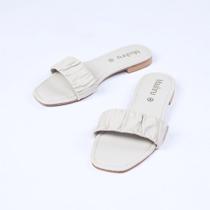 Maahru%20-%20Stylish%20Slippers%20For%20Women%20&%20Girls%20-%20Beige%20Elastic%20Flats%20-%20Image%204