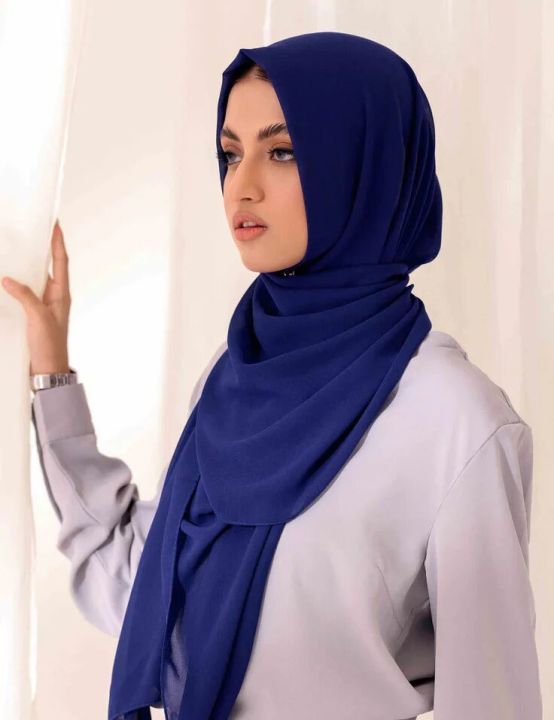 Luxury%20Chiffon%20Georgette%20High-quality%20fabric,%20Lightweight%20feel%20and%20effortless%20drape%20Hijabs/Scarves/Stoler%20for%20Girls/Women%20-%20Image%203