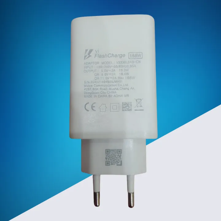 Fast%20Mobile%20Charger%20for%20Android%20%E2%80%93%20Universal%20Adapter%20-%20Image%202