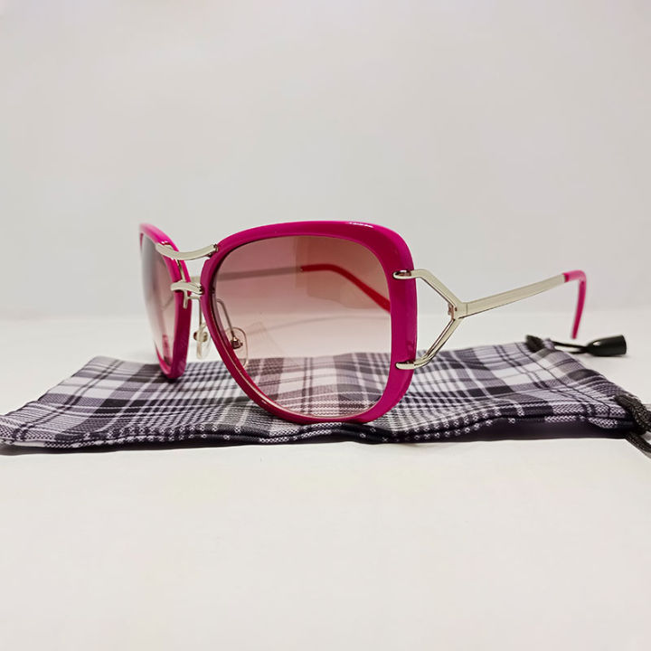 Sunglasses%20For%20Women%20Stylish%20Branded%20Anti%20UV%20Big%20Metallic%20Frame%20Sunglasses%20With%20Free%20Sunglasses%20Cover%20-%20Image%203