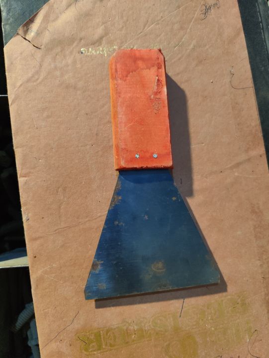 2-Pack%20Putty%20Knives/Scraper%20-%202"%20Stiff%20Blades,%20Wooden%20Handles%20(Taping%20&%20Patching)%20-%20Image%202