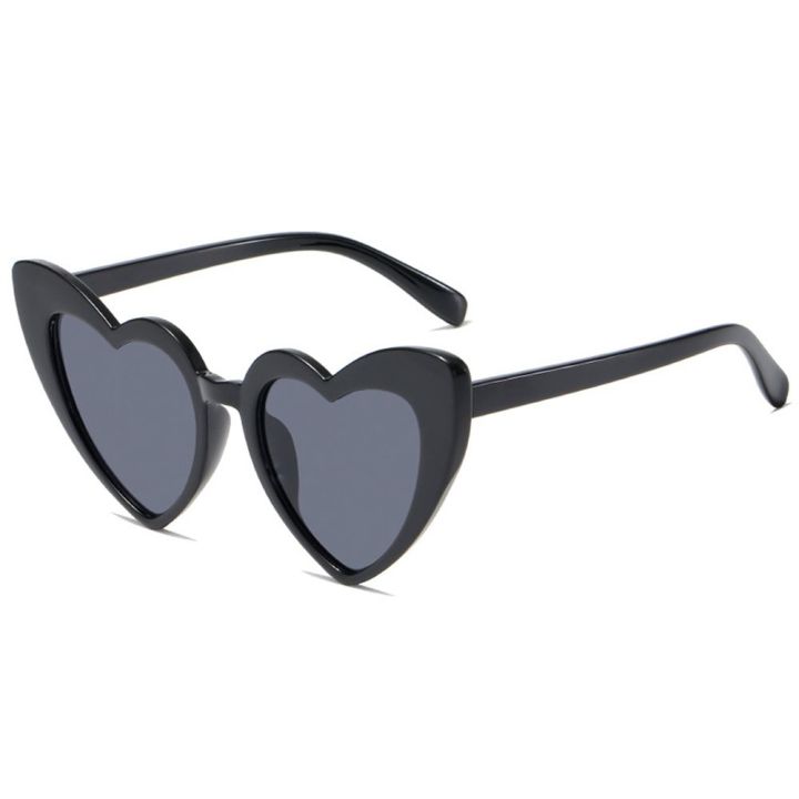 Fashion Clout Goggle Women Heart-Shaped Sunglasses UV400 Protection Eyewear Vintage Sunglasses