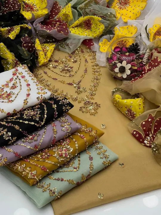 SAJFI%20CLOSET%202-Piece%20Handmade%20Organza%20Botqui%20Style%20Dress%20with%20Zarri%20and%20Nagina%20Embroidery,%20Oil%20Paint%20Dupatta%20-%20Image%205