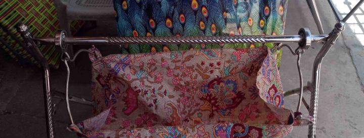 Big%20Bearing%20Stainless%20Steel%20Cradle%20for%20Born%20Baby%20with%20FREE%20Cloth%20-%20Image%205