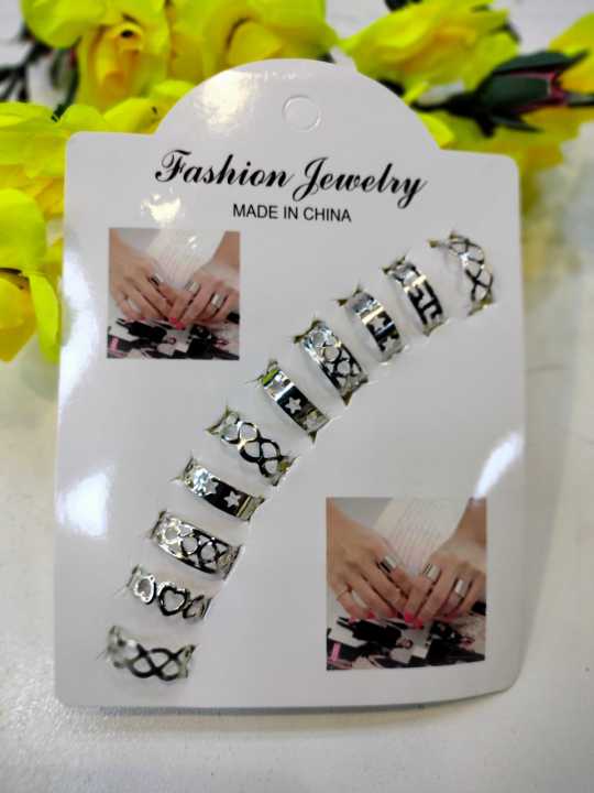 Pack%20of%2010%20-%20Adjustable%20Finger%20Rings%20For%20Girls%20-%20Golden%20Black%20and%20Silver%20Colour%20-%20Attractive%20Ring%20-%20Image%203