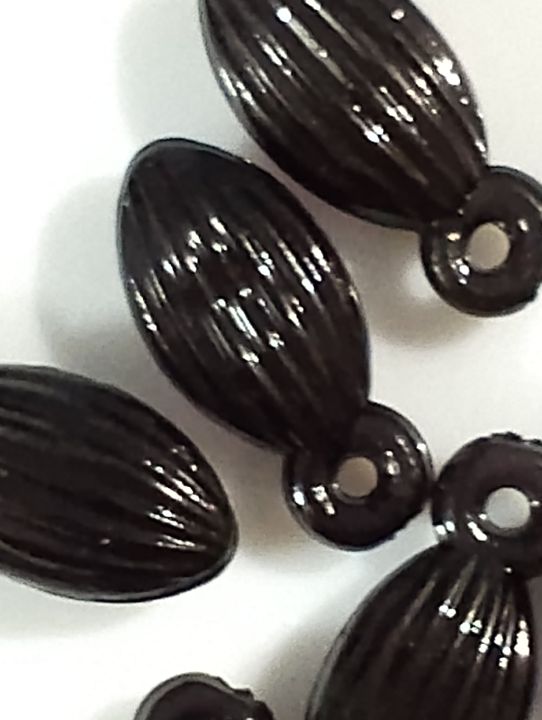 Cute%20Black%20Tiny%20Oval%20Tussle%20Pendent%20Acrylic%20Plastic%20Beads%20%E2%80%93%20Pack%20of%2040%20gms.%20Versatile%20for%20DIY%20Jewelry,%20Craft%20Projects,%20Dress%20Accessories,%20Home%20Decorative%20Ideas.%20-%20Image%202