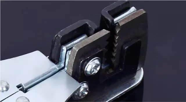 Automatic%20Cable%20Wire%20Strippers%20Crimping%20Plier%20Peeled%20Insulation%20Remover%20Cutter.%20-%20Image%207