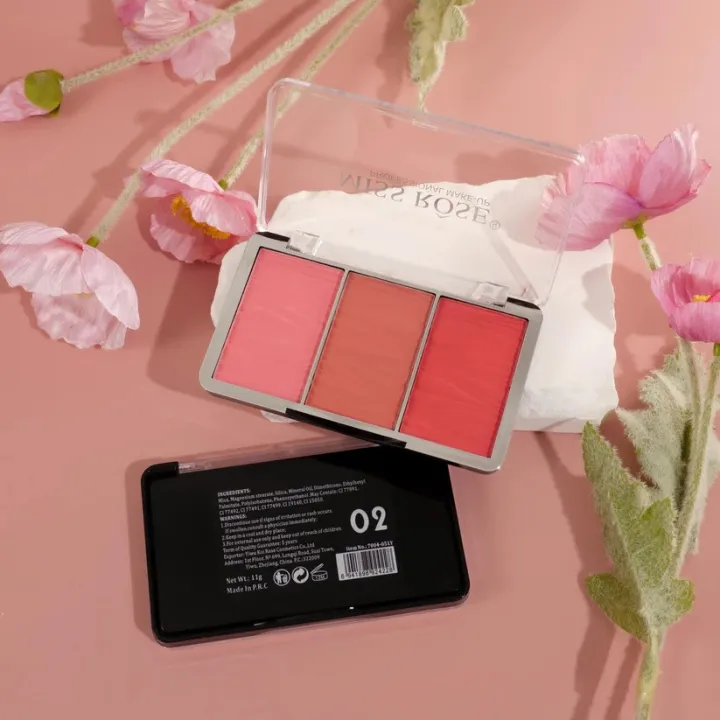 Miss%20Rose%20Professional%203%20Color%20Long%20Lasting%20Hyper%20Glow%20Blusher%20Palette%20(New%20launch)%20-%20Image%204