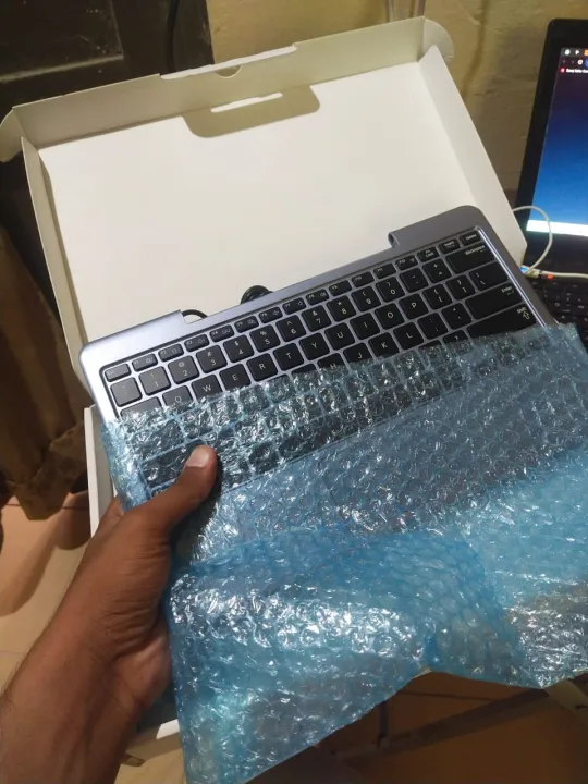 Samsung_%20Keyboard%20Dock%20for%20ATIV%20Smart%20PC%20By%20Quick%20Dilivery%20-%20Image%204