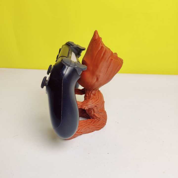 Fortnite%20Banana%20Controller%20Stand%20Keep%20Your%20Controllers%20Organized%20Ps4/ps5%20Xbox%20one/360%20-%20Compatible%20with%20All%20Controllers%20-%20Image%206