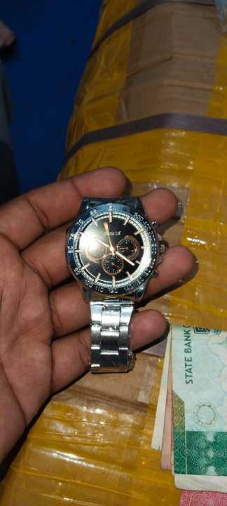 Classic%20Luxury%20Men's%20Stainless%20Steel%20Analog%20Quartz%20Watch%20%7C%20Classic%20Luxury%20Men's%20Stainless%20Steel%20Analog%20Quartz%20Watch%20-%20Image%204