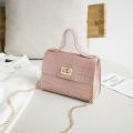 Lady Crossbody Bag 2022 New Fashion Trendy One Shoulder Bag Women Handbag Young Fashion Small Square Bag Fine Lock Catch Design. 