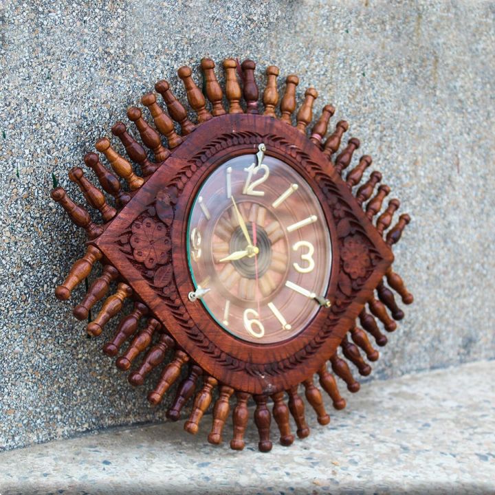 Eye Catching Wooden Wall Clock - Unique Eye Design - Fancy Eye Design Wall Clock - A Work of Art for Your Walls - Unique Wooden Wall Clock - Eye Design for Modern Homes ¬- A Work of Art for Your Walls -  Hadi Wood Craft