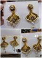 Indian kundan earrings gold palated 1carat. 