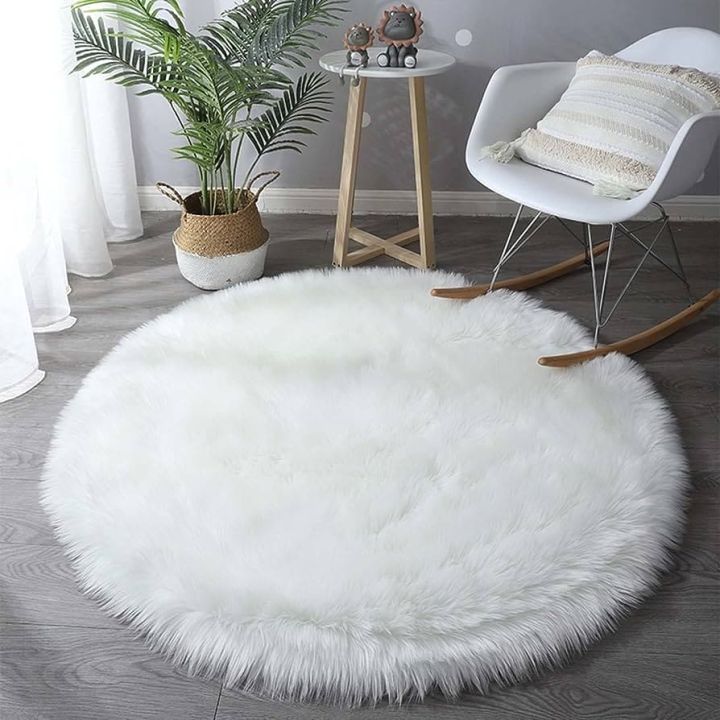 FUR RUGS 4X4 FT
