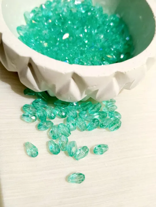 25gms%20of%20Colorful%20Faceted%20Teardrop%20Craft%20Beads%20Set%20%E2%80%93%20Jewelry,%20Sewing%20&%20DIY%20Decoration%20Supplies%20-%20Image%208