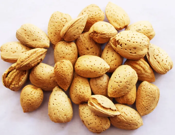 DRY%20FRUITS%20BADAM%20-%20Image%204