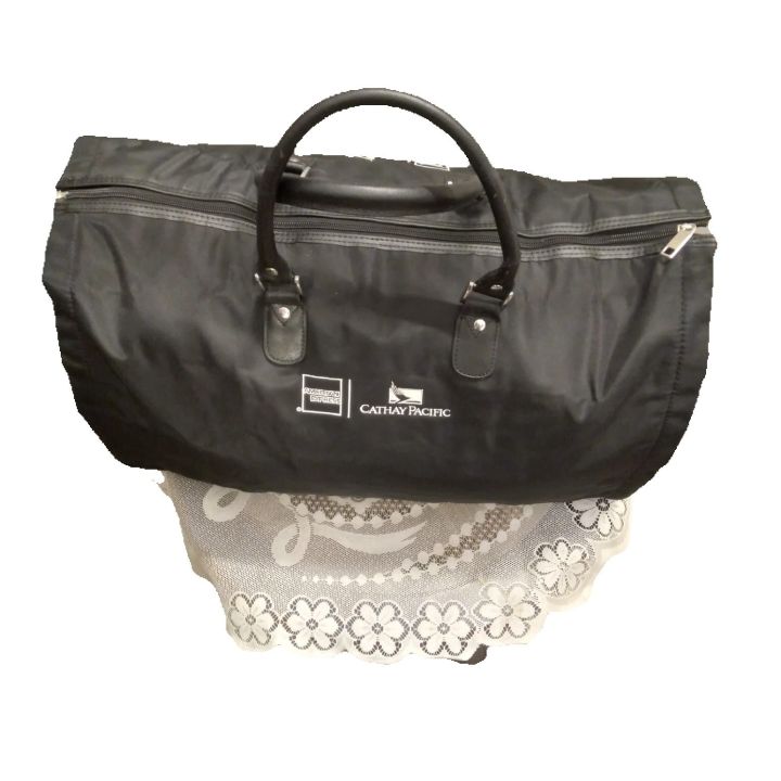 Travelling%20Bag%20with%20Shoulder%20Strap%20%20%20Garment%20Duffel%20Bag%20for%20Men%20Women%20-%202%20in%201%20Hanging%20Suitcase%20Suit%20Travel%20Bags%20,%20made%20in%20USA%20-%20Image%207