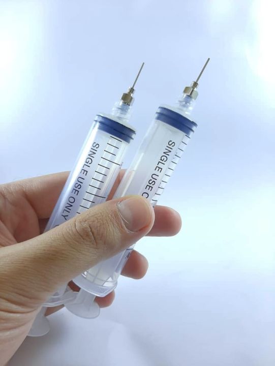 Henna%20Mehndi%20Applicator%20kit%20Mehndi%20Pen%20with%2002%20Syrinjes%2020ml%2002%20Bottles%20&%2011%20Nozzles%20For%20Creating%20Stunning%20Henna%20Designs%20-%20Image%205