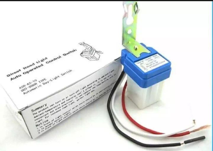 Photocell%20Automatic%20Light%20Control%20Sun%20Switch%20220V%2010A%2050Hz%20Street%20Light%20Switch%20-%20Image%204