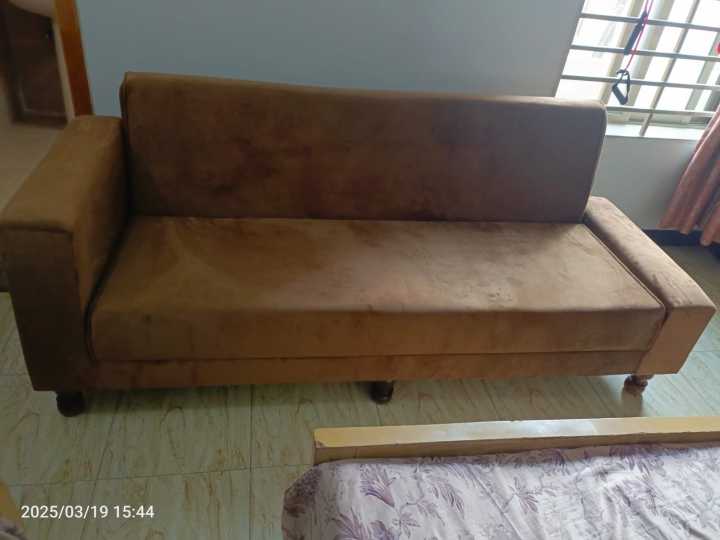 Sofa%20Combed%20Aram%20Design%203%20Seater%20Stylish%20Brown%20Colour%20Can%20be%20Customised%20%7B%7B%20Special%20offer%20%7D%20Available.....%20-%20Image%204